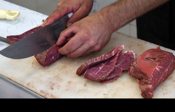 ¿Qué produce el precio tan alto de la carne en Patagones?