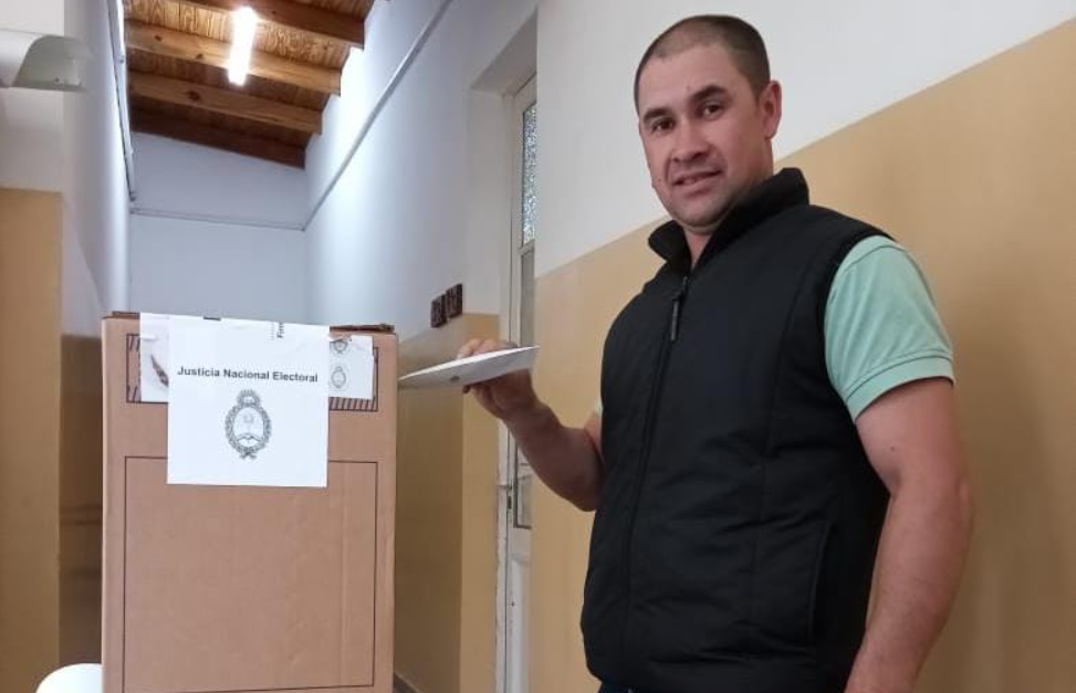 Votó Cristian Duarte, candidato a primer concejal de Unión por la Patria