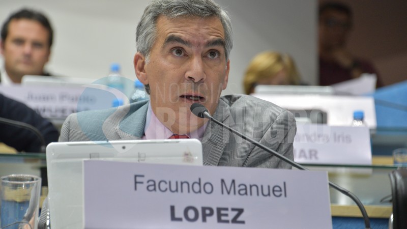 López: “La estrategia de Milei es apretar a las provincias para que acompañen sus proyectos”
