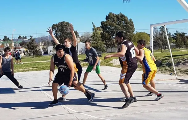 (AUDIO) Darán clases de básquet callejero en Patagones